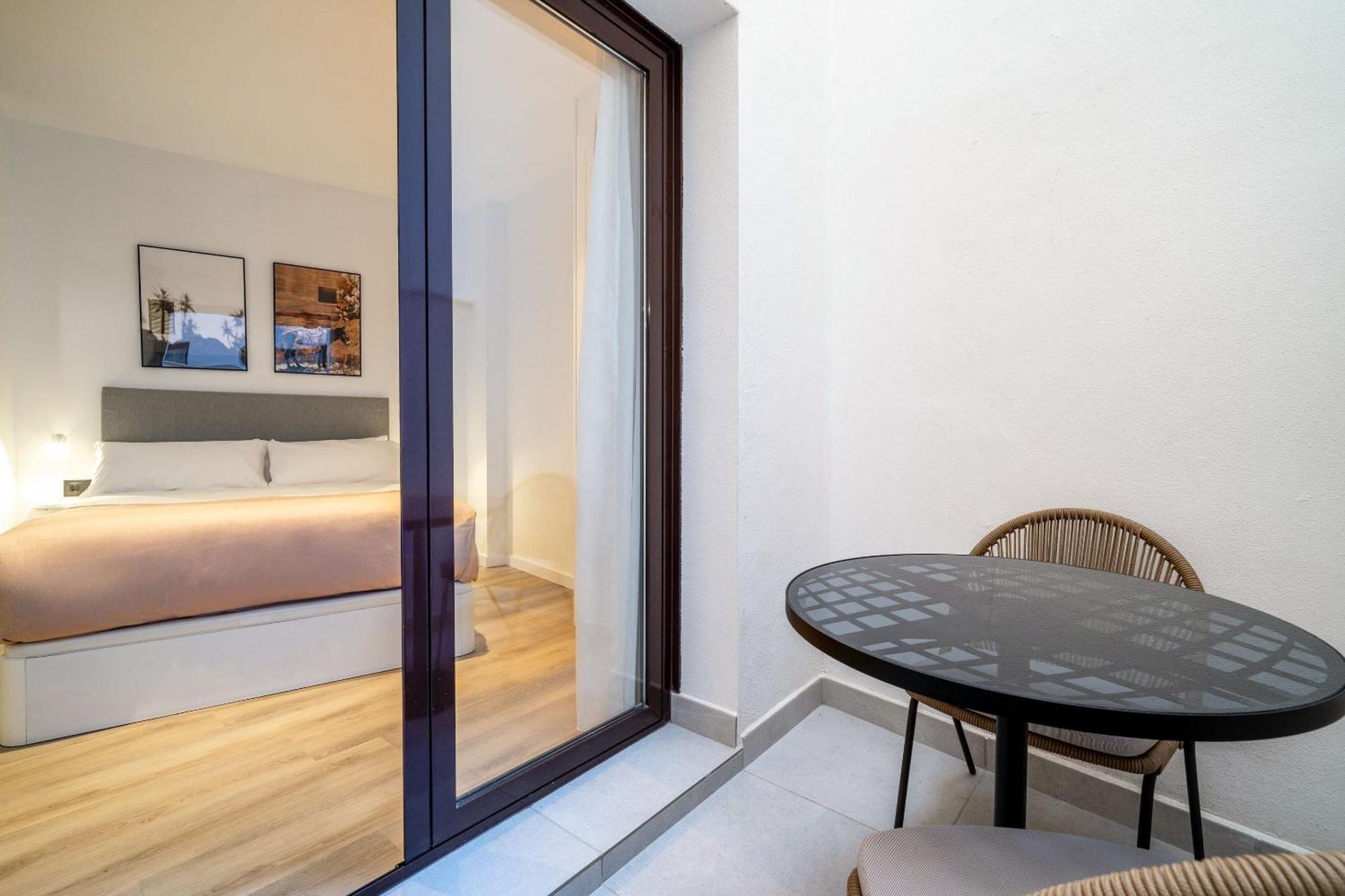 Limehome Malaga Calle Victoria Luaran gambar