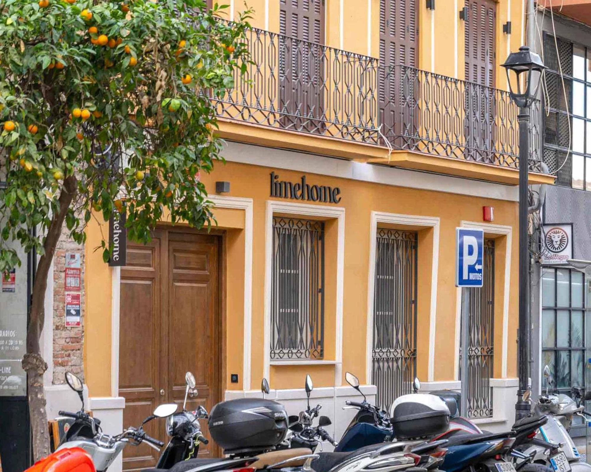 Limehome Malaga Calle Victoria Luaran gambar