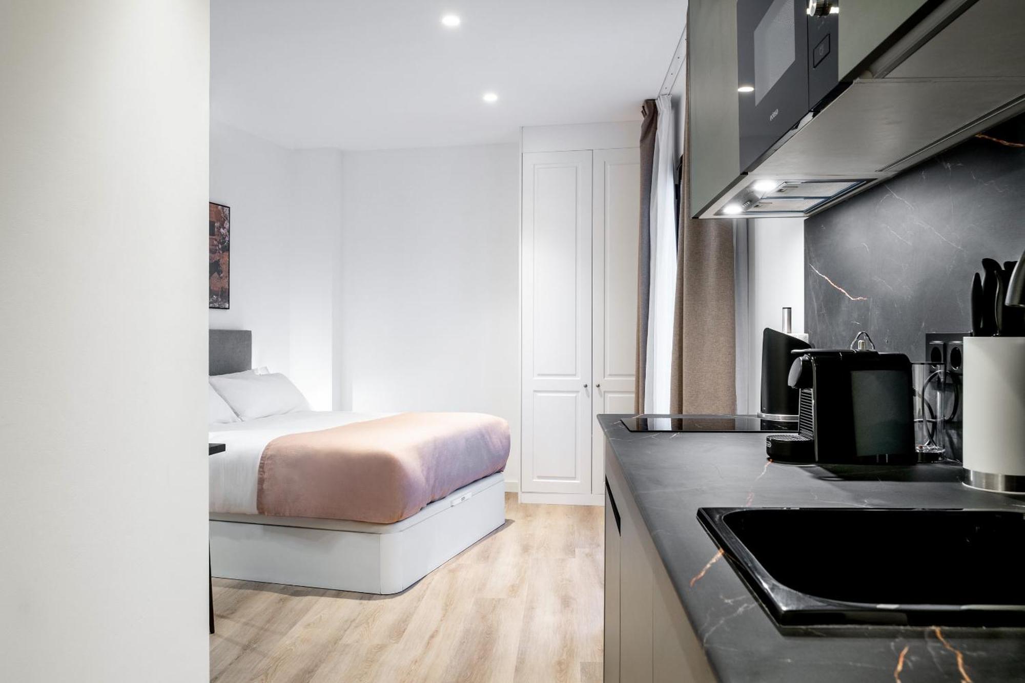 Limehome Malaga Calle Victoria Bilik gambar