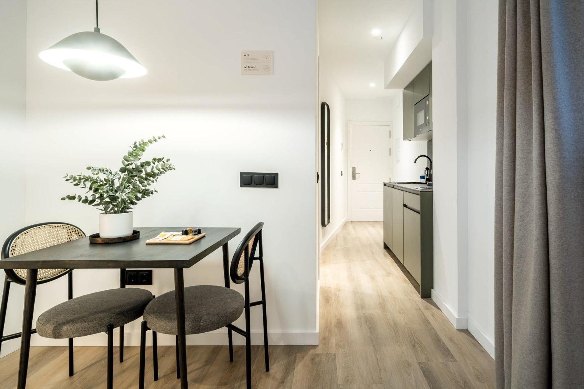 Limehome Malaga Calle Victoria Luaran gambar