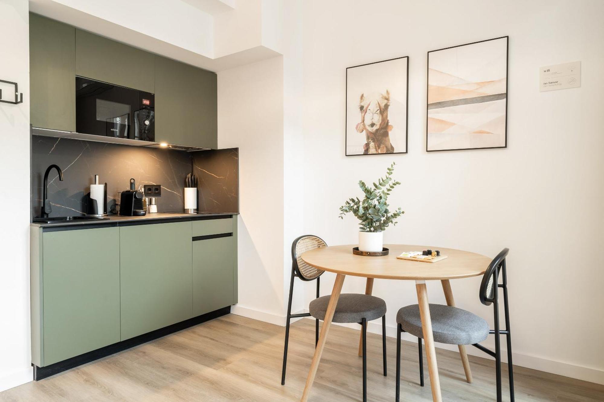 Limehome Malaga Calle Victoria Luaran gambar