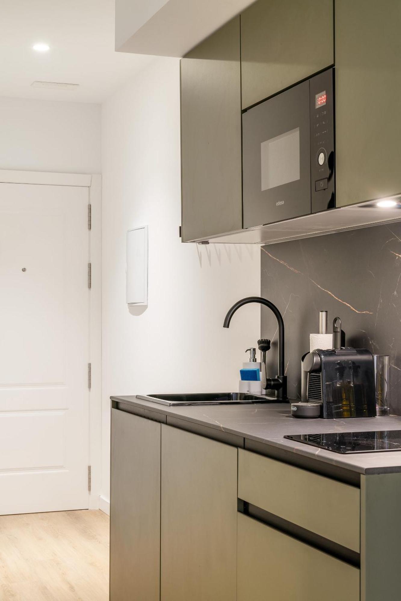 Limehome Malaga Calle Victoria Bilik gambar