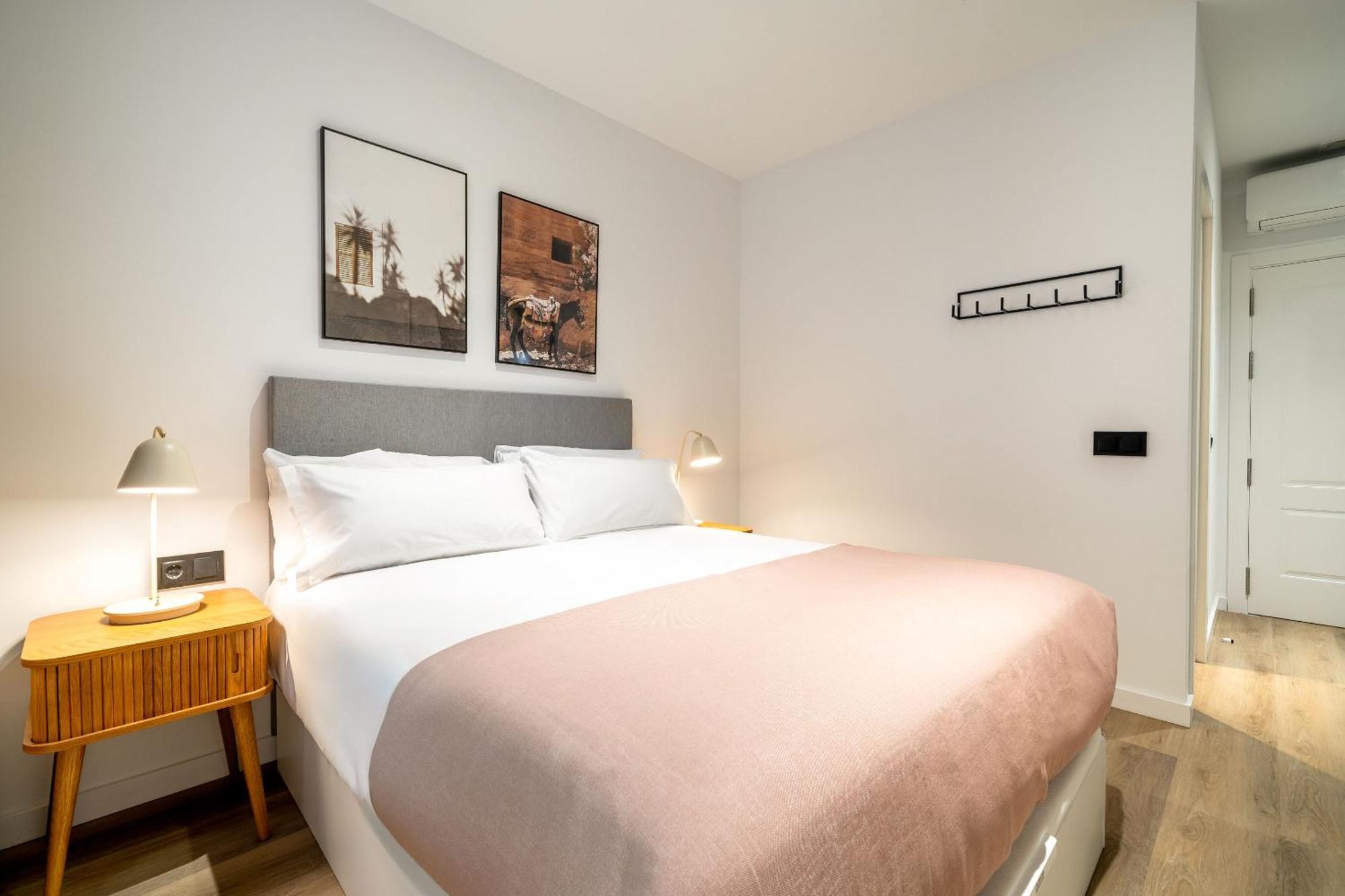 Limehome Malaga Calle Victoria Luaran gambar