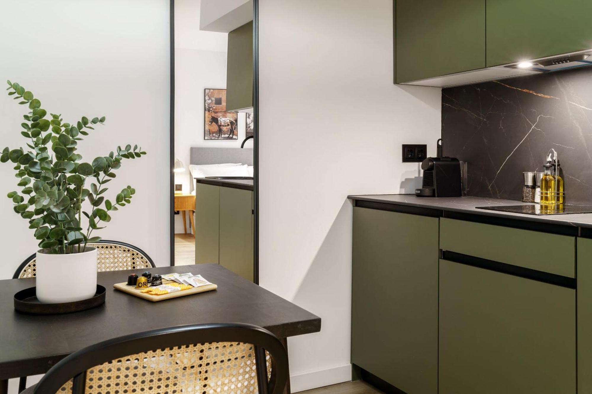 Limehome Malaga Calle Victoria Luaran gambar